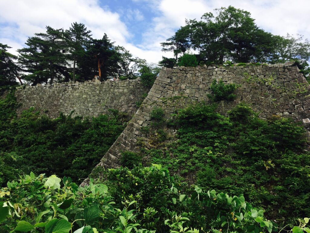 伊賀上野城の石垣03