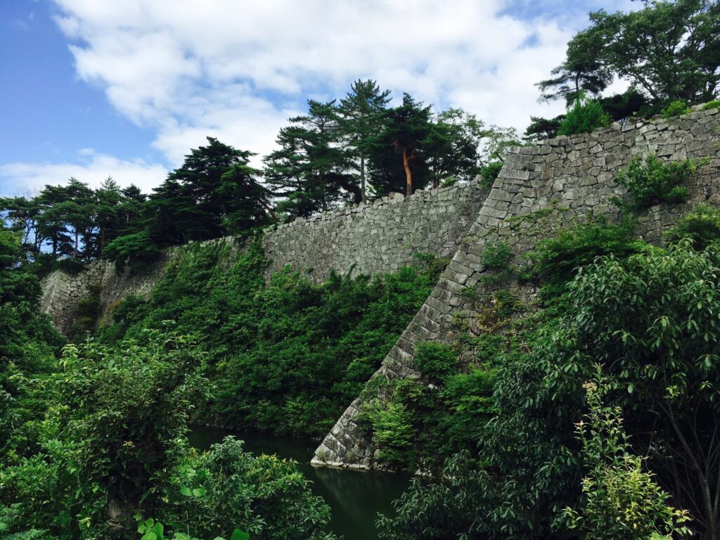 伊賀上野城の石垣02