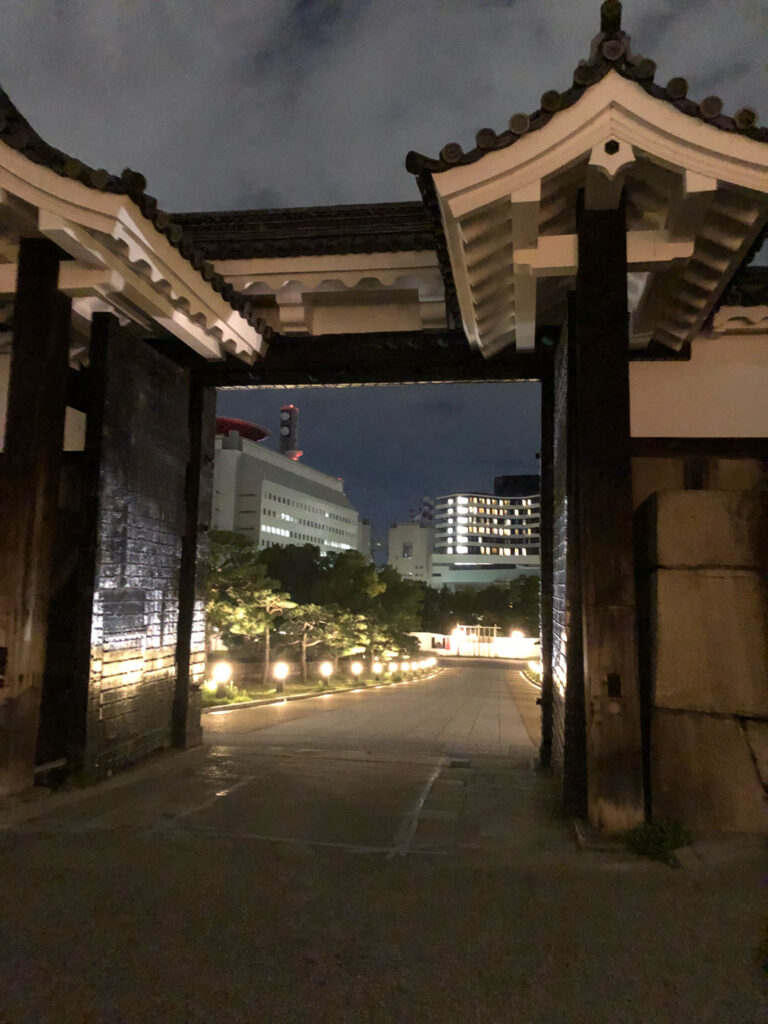 大阪城の門